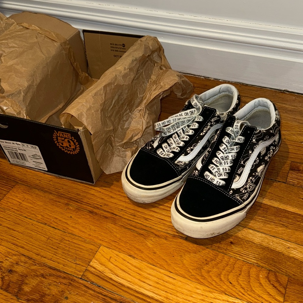 Vans Old Skool 36 Pirate Santa 50th Anniversary